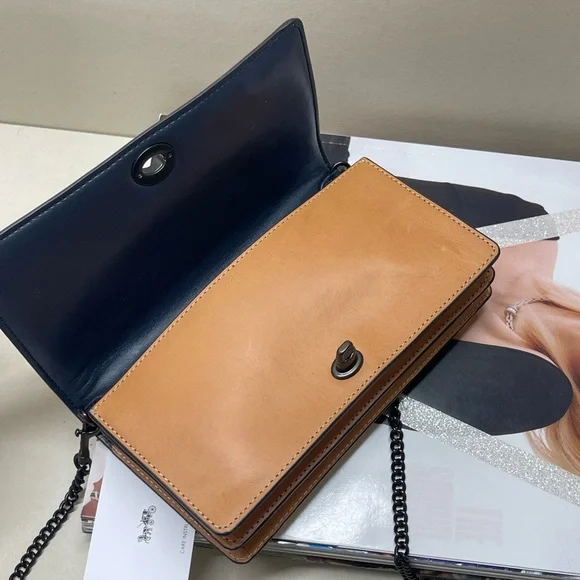 (new+card) Coach turnlock crossbody /clutch leather trim